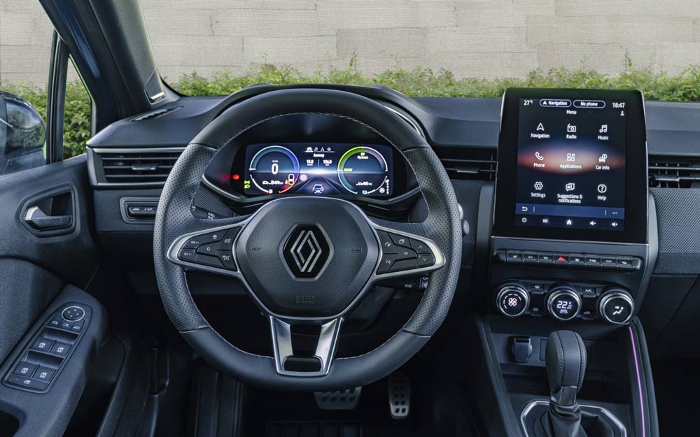 Renault Clio E-Tech Full Hybrid Esprit Alpine - Volante e Sistema di Infotainment Renault Clio E-Tech Full Hybrid Esprit Alpine - Volante e Sistema di Infotainment